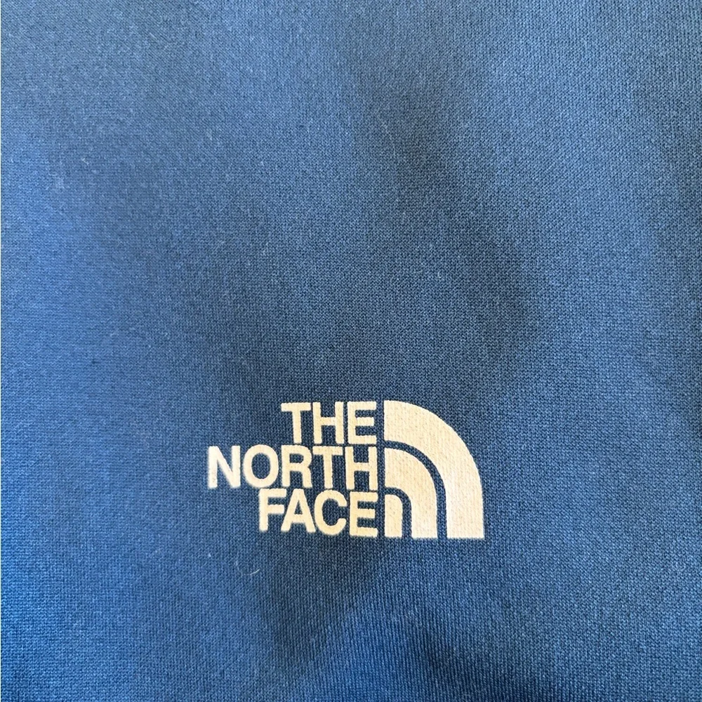 THE NORTH FACE Blue Pullover